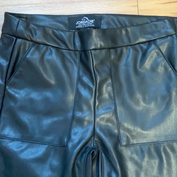 Leather pants - Picture 2 of 4